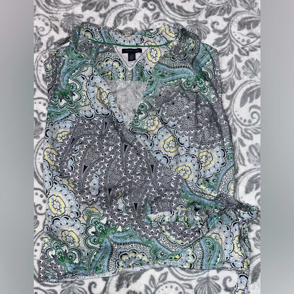 Tommy Hilfiger Paisley V-Neck Blouse in Green, Gray, Yellow